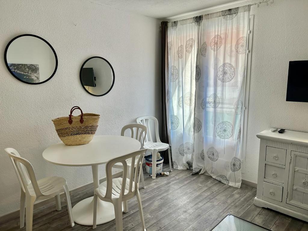 Studio Meuble Bord De Mer Bormes-les-Mimosas Buitenkant foto